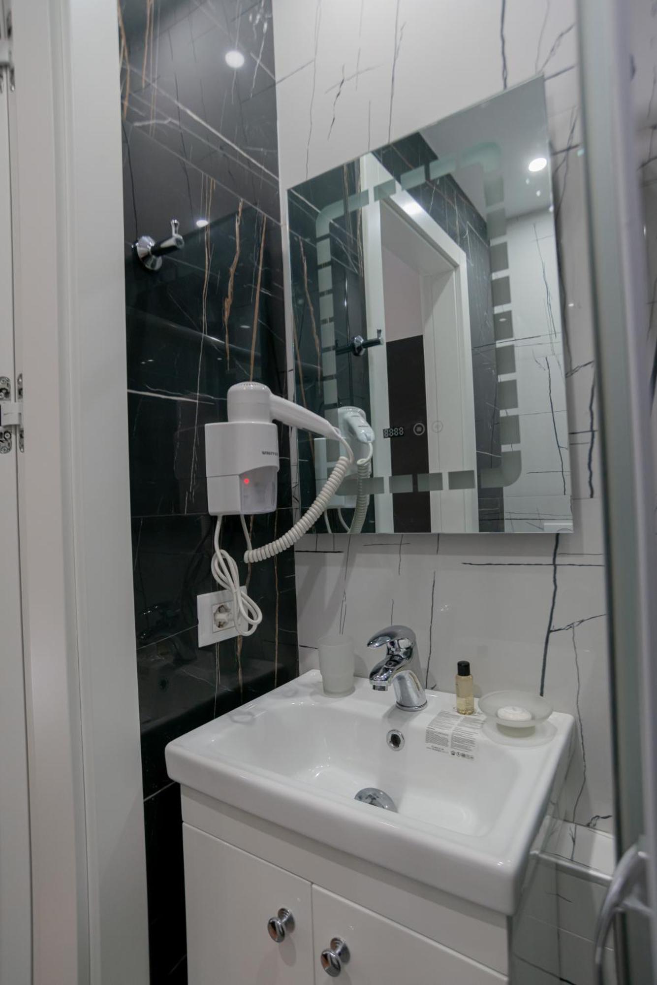 La Gioia Apartment Тирана Екстериор снимка